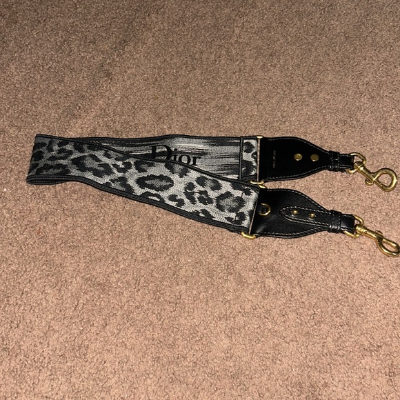 Rare Dior Gray Leopard Canvas Saddle Bag - Picture 5 of 15